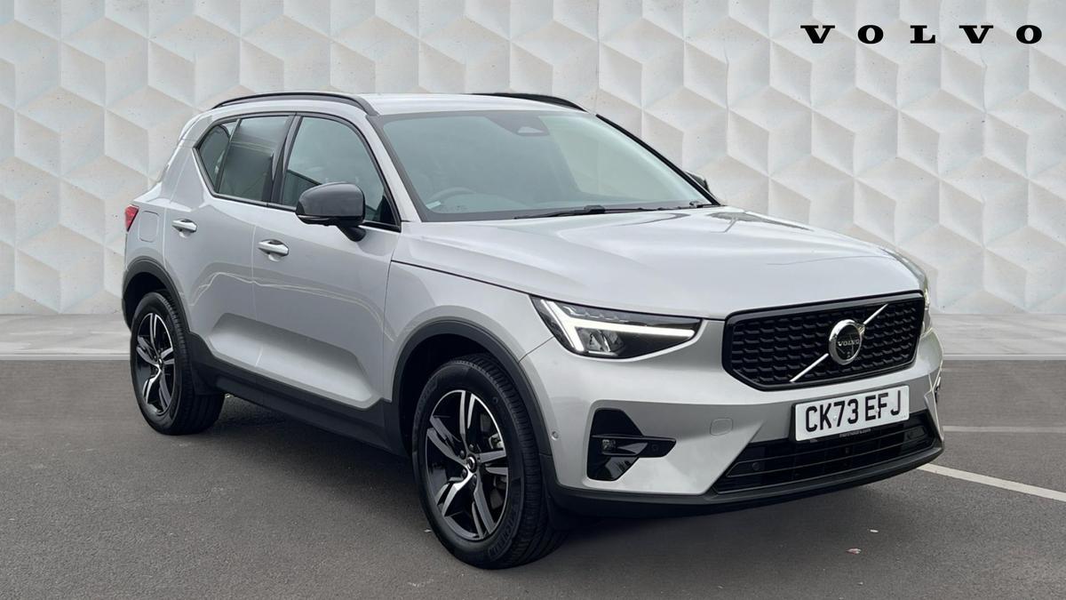 Main listing image - Volvo XC40
