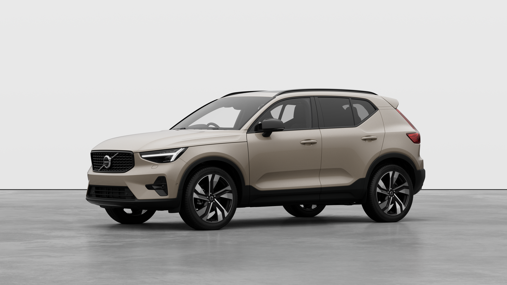Main listing image - Volvo XC40