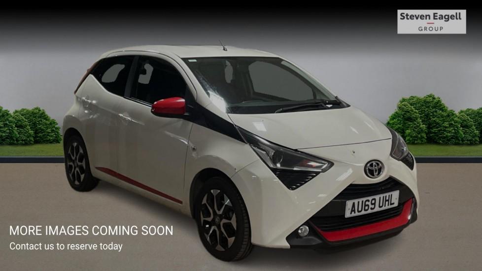 Main listing image - Toyota Aygo