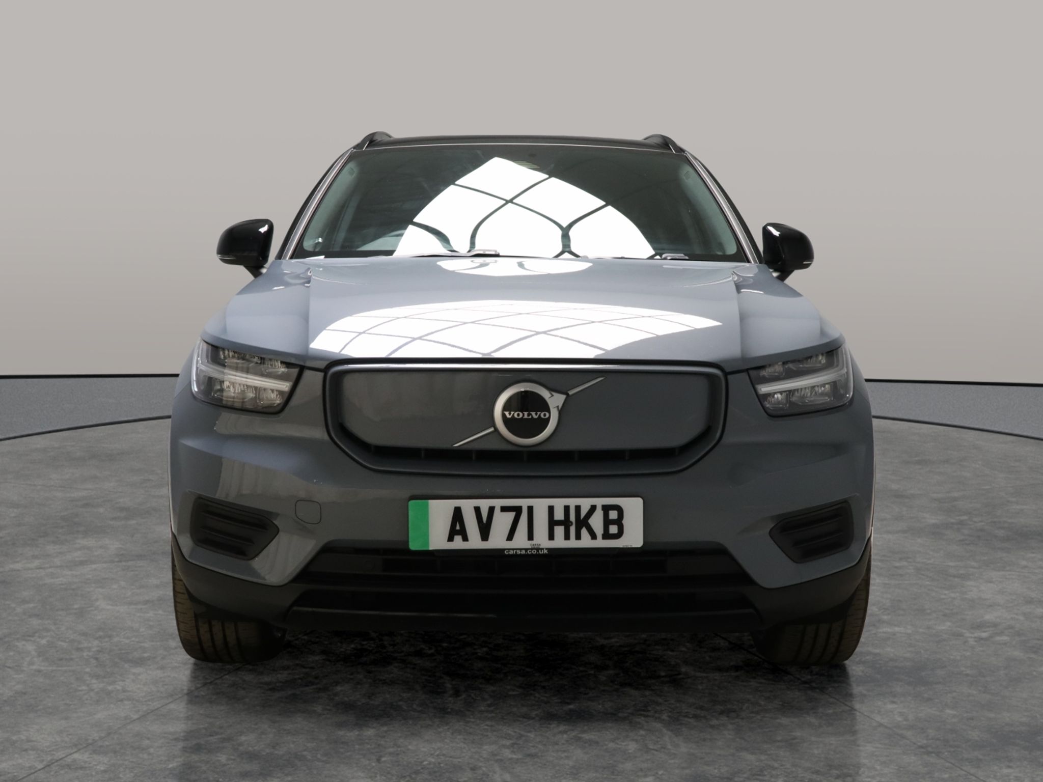 Main listing image - Volvo XC40 Recharge