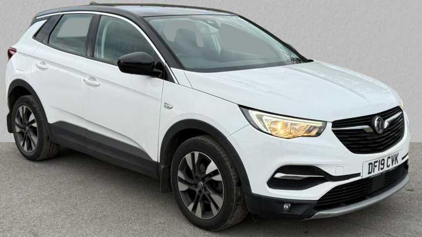 Main listing image - Vauxhall Grandland X