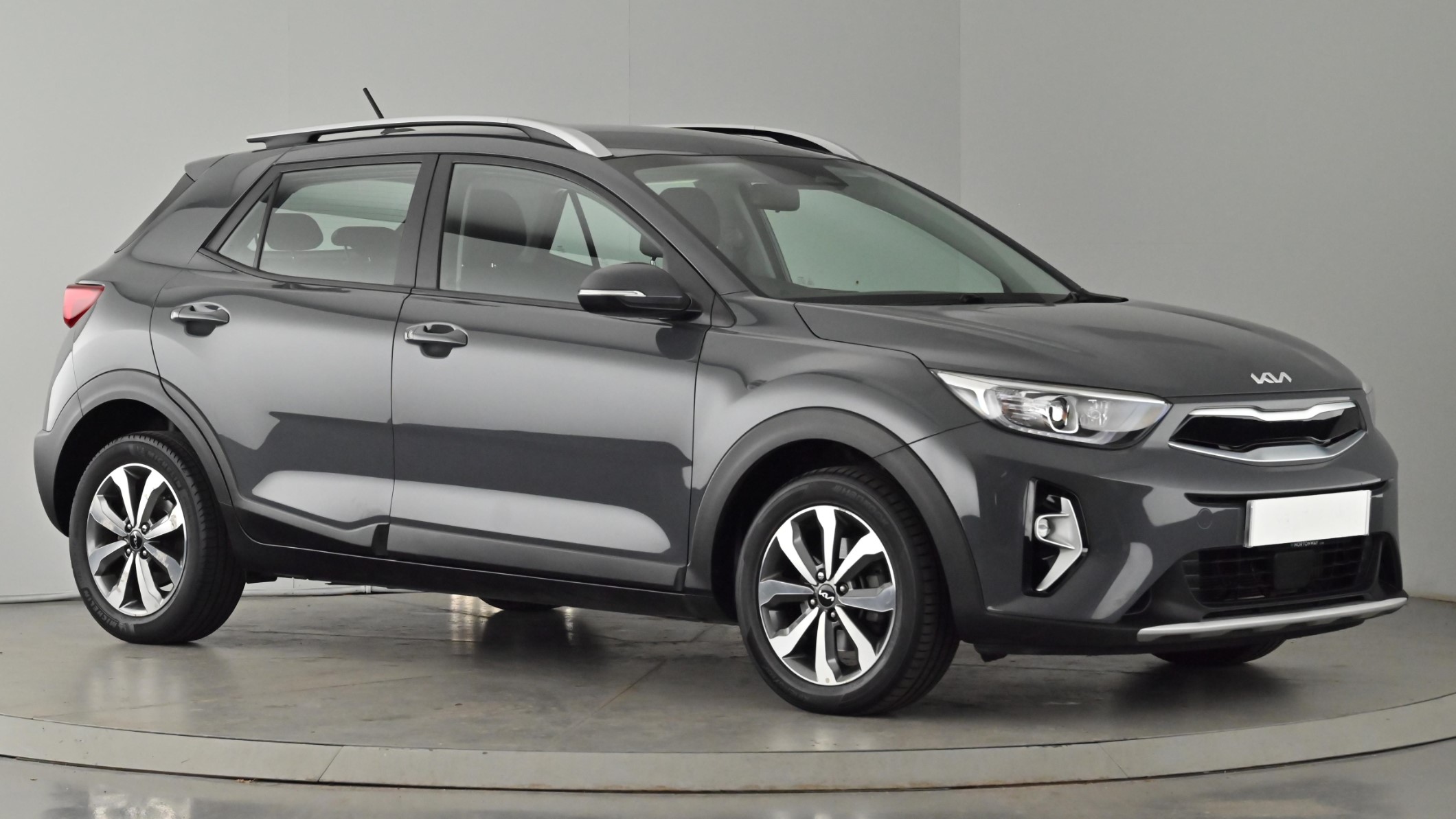 Main listing image - Kia Stonic