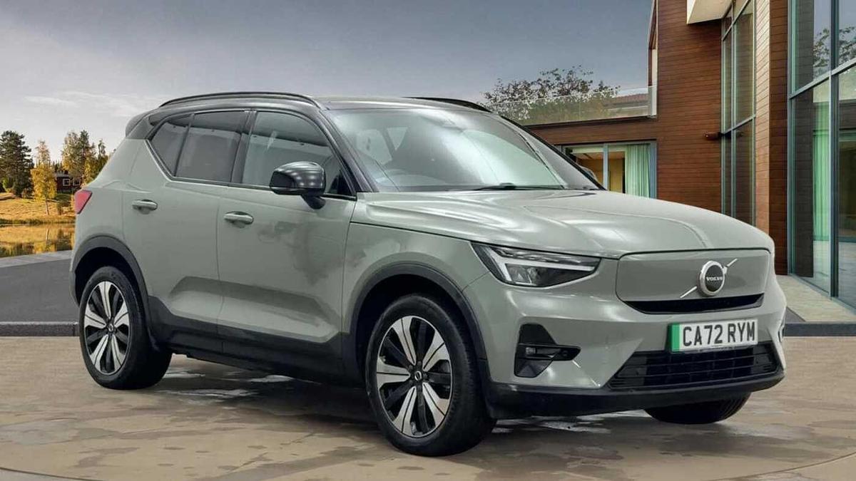 Main listing image - Volvo XC40 Recharge