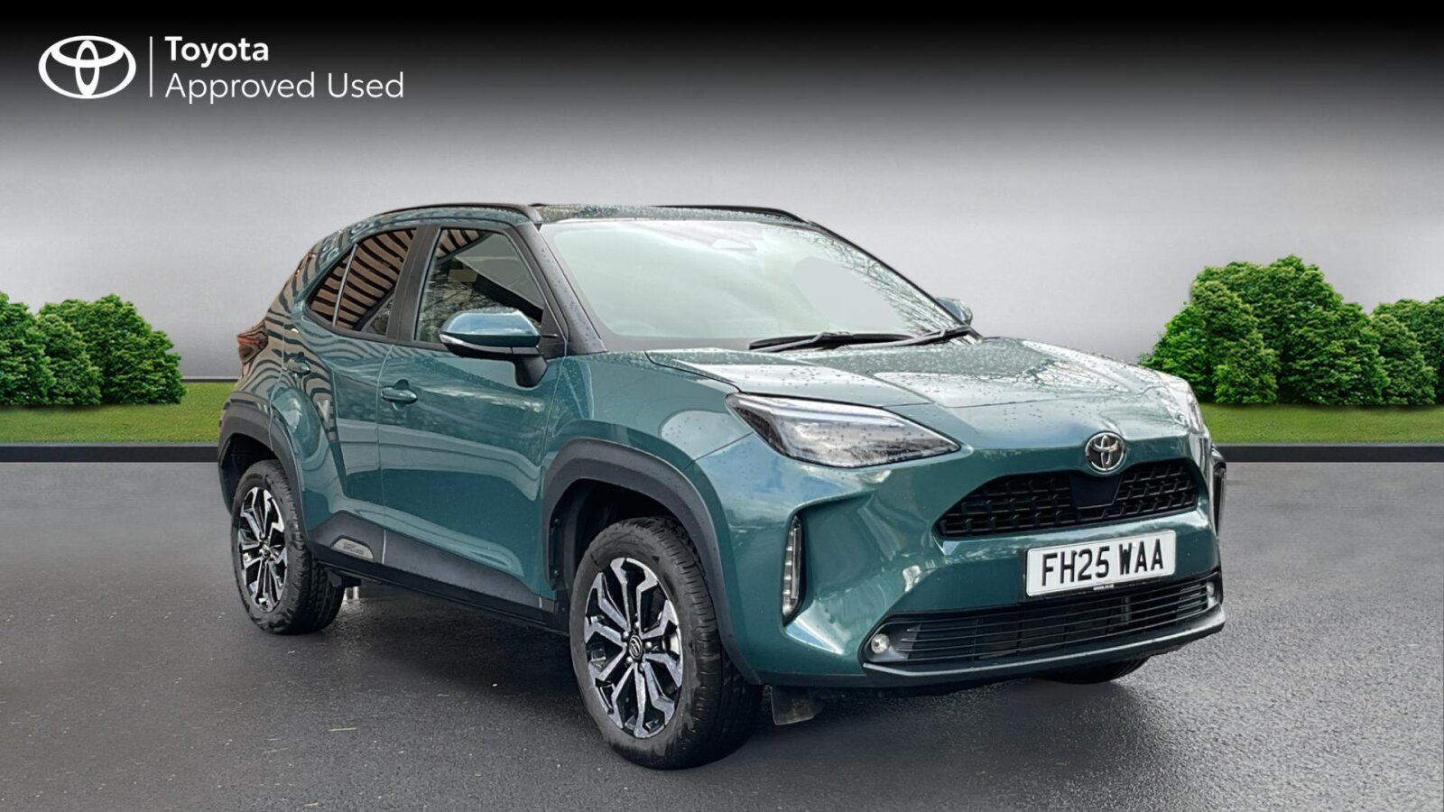 Main listing image - Toyota Yaris Cross