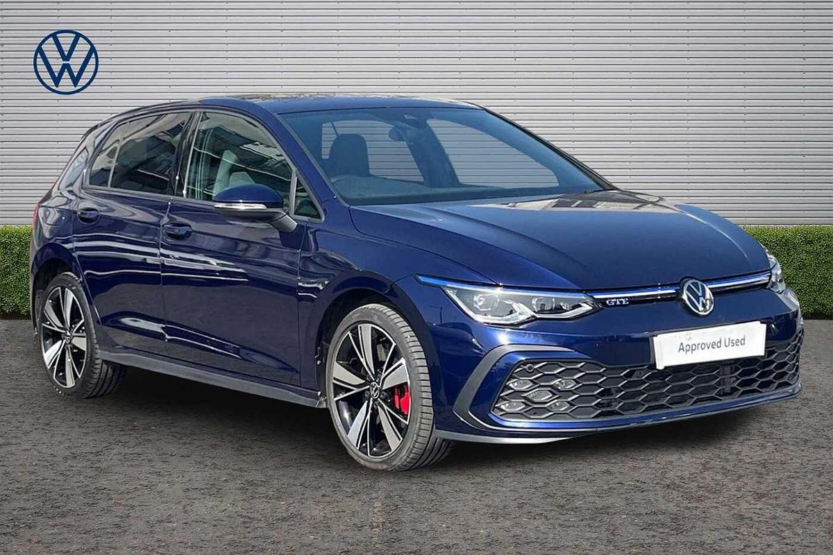 Main listing image - Volkswagen Golf GTE