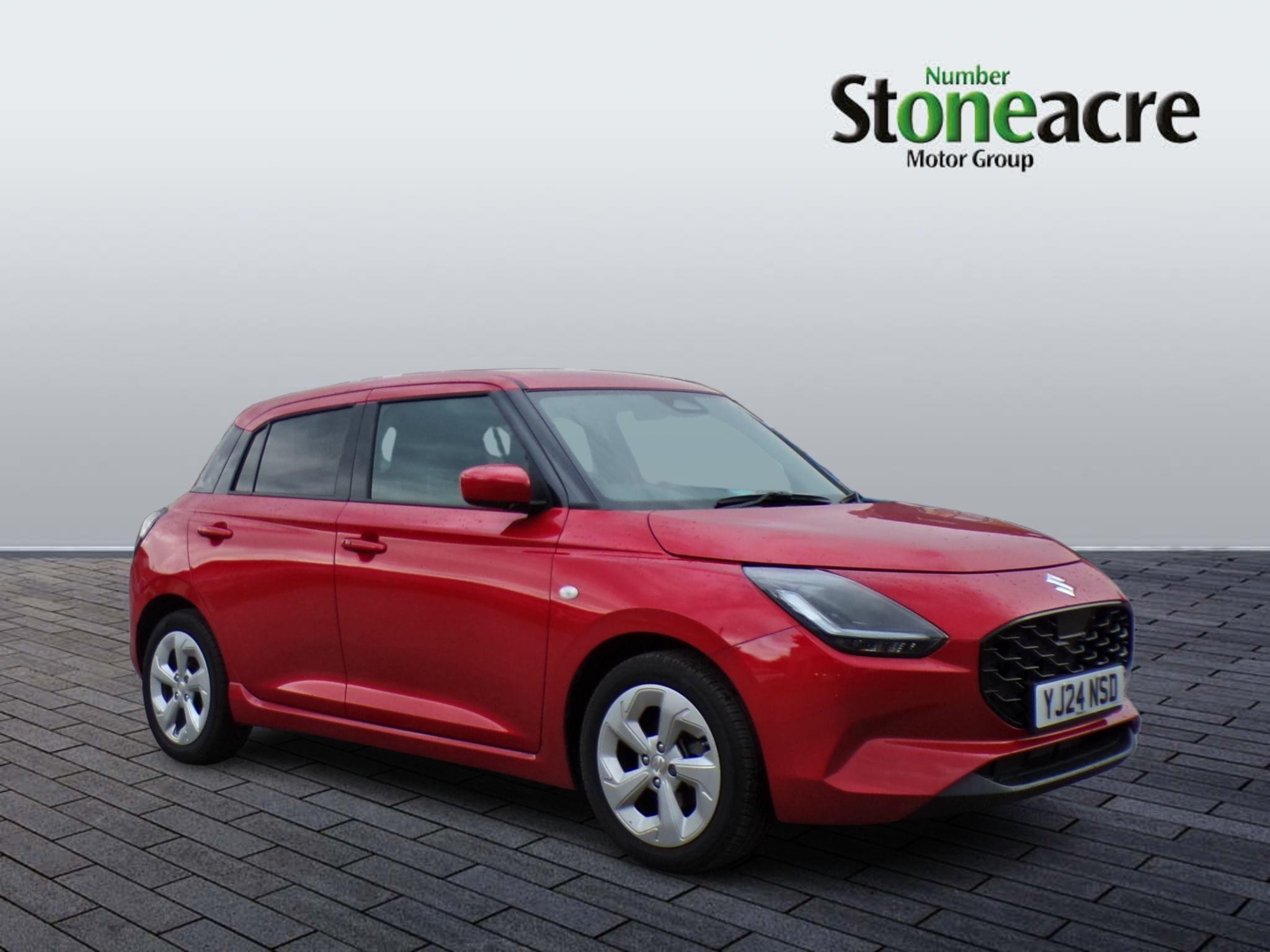 Main listing image - Suzuki Swift