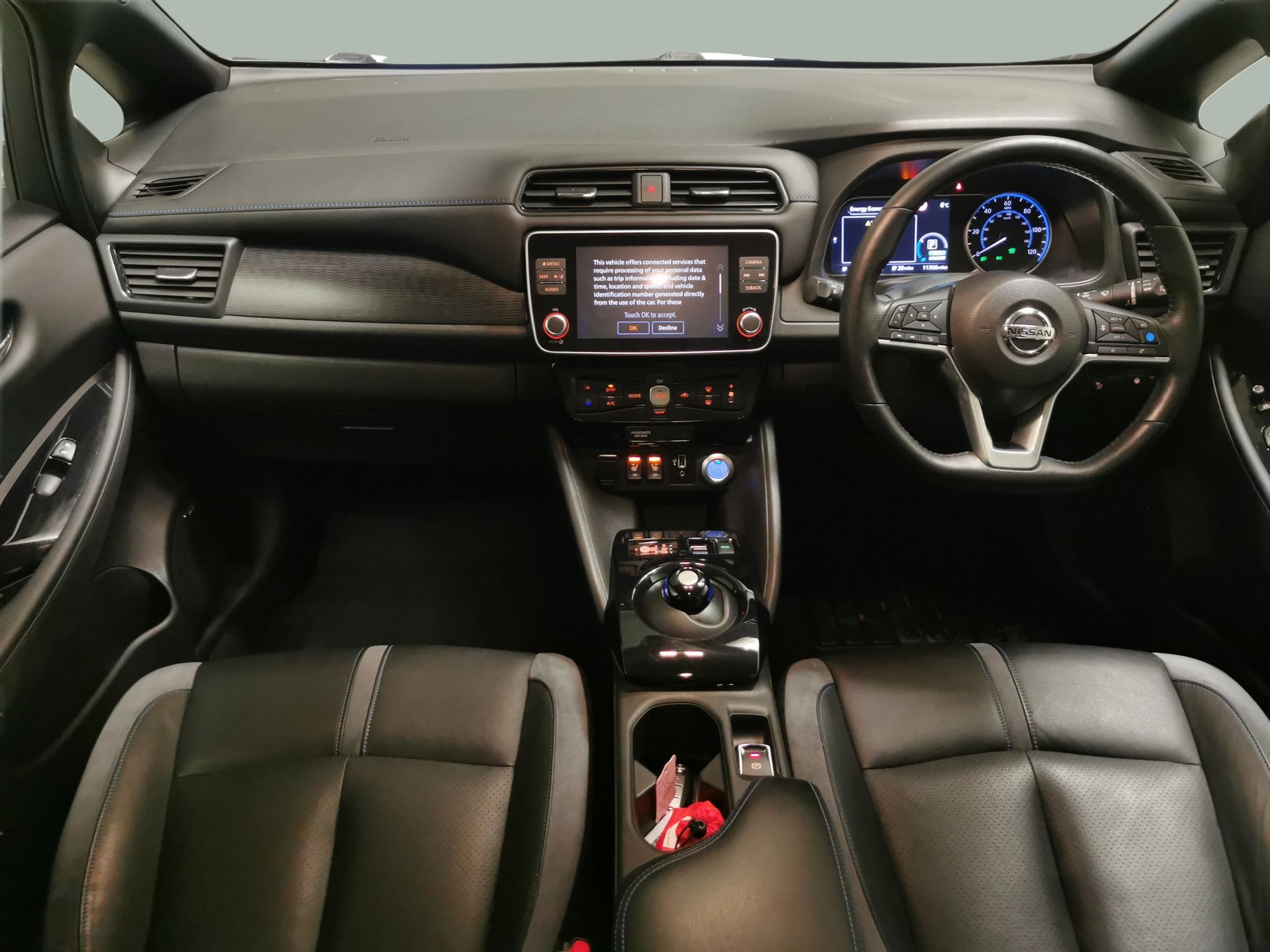 Main listing image - Nissan Leaf