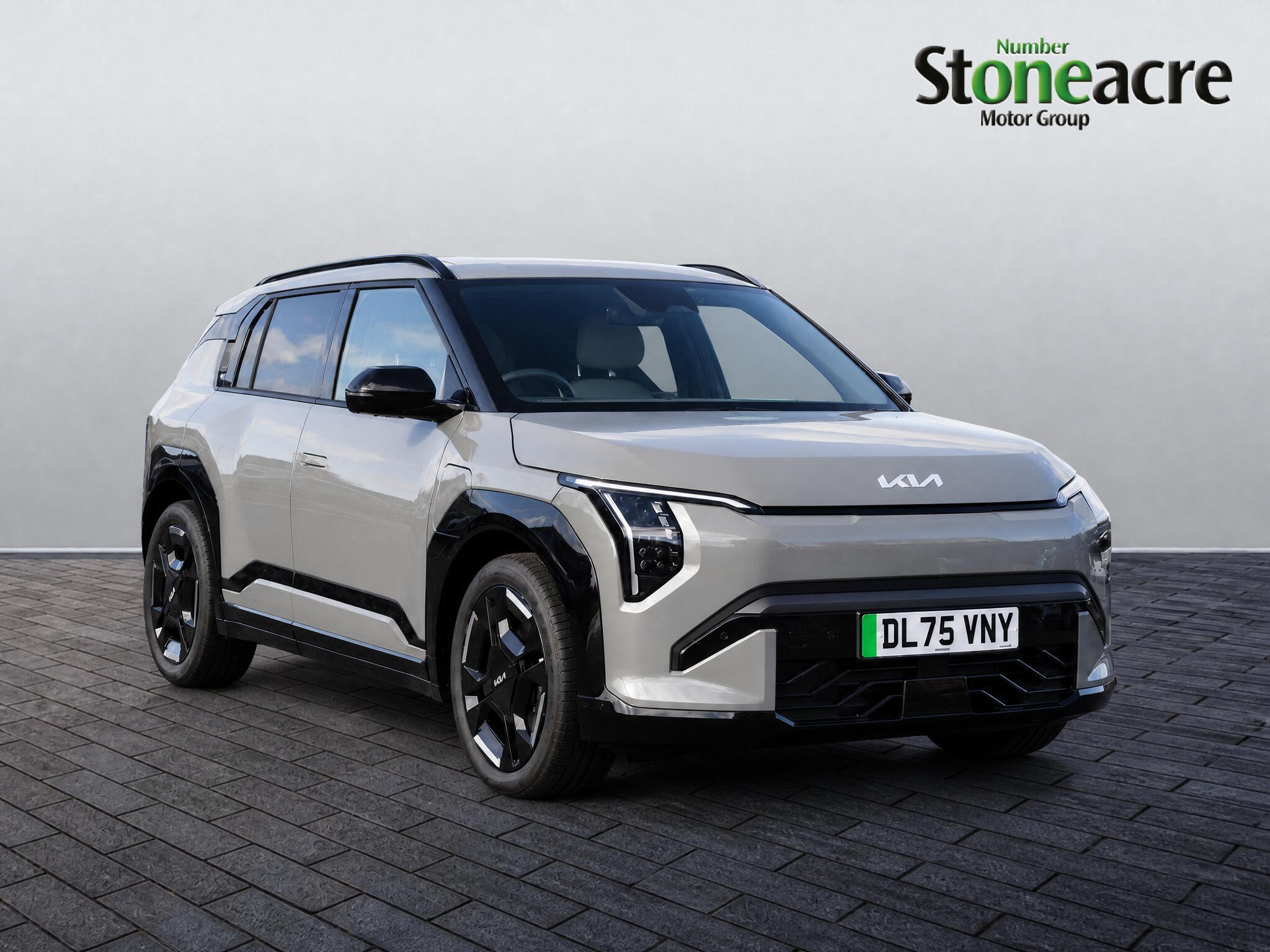 Main listing image - Kia EV3