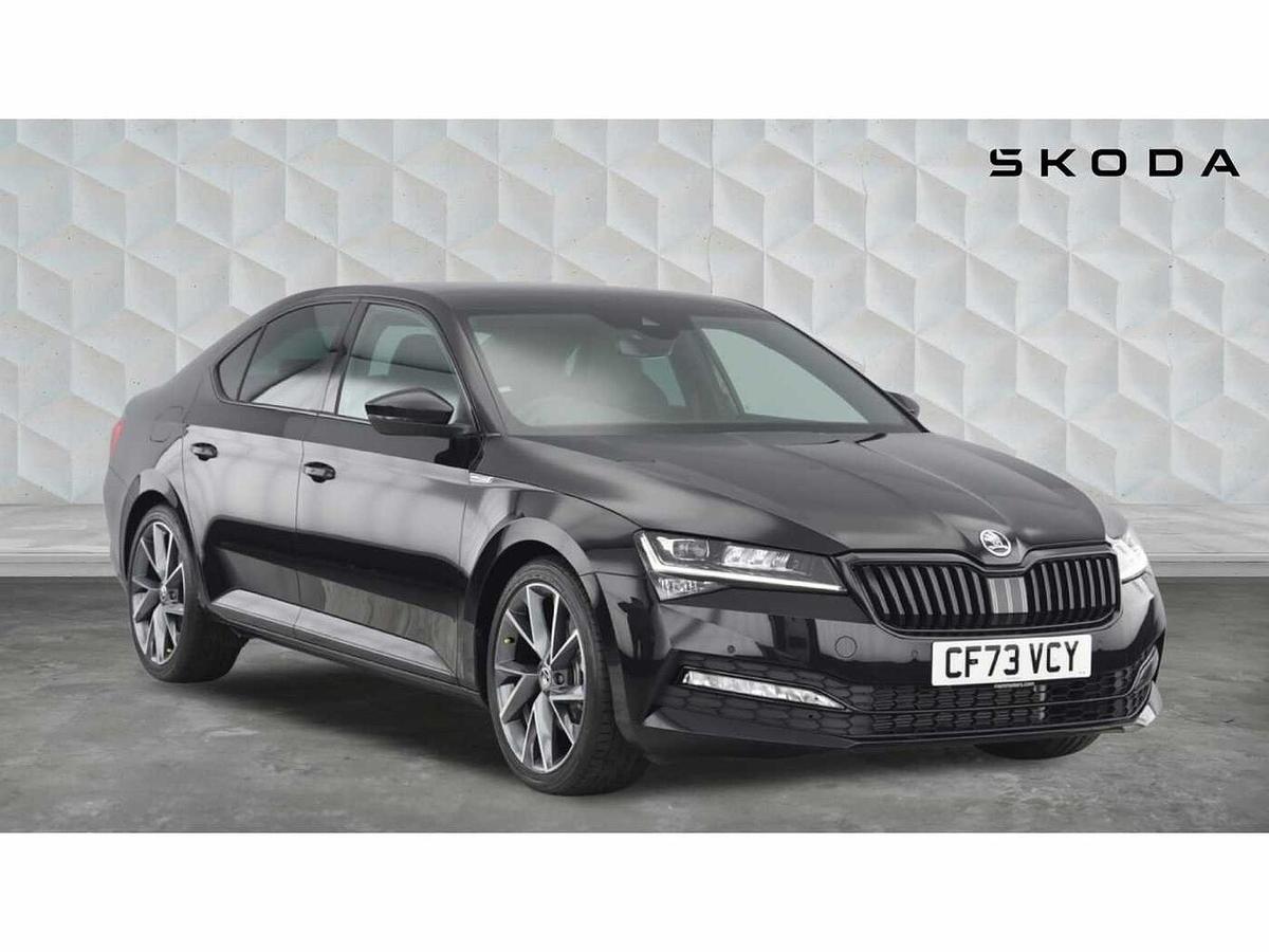 Main listing image - Skoda Superb