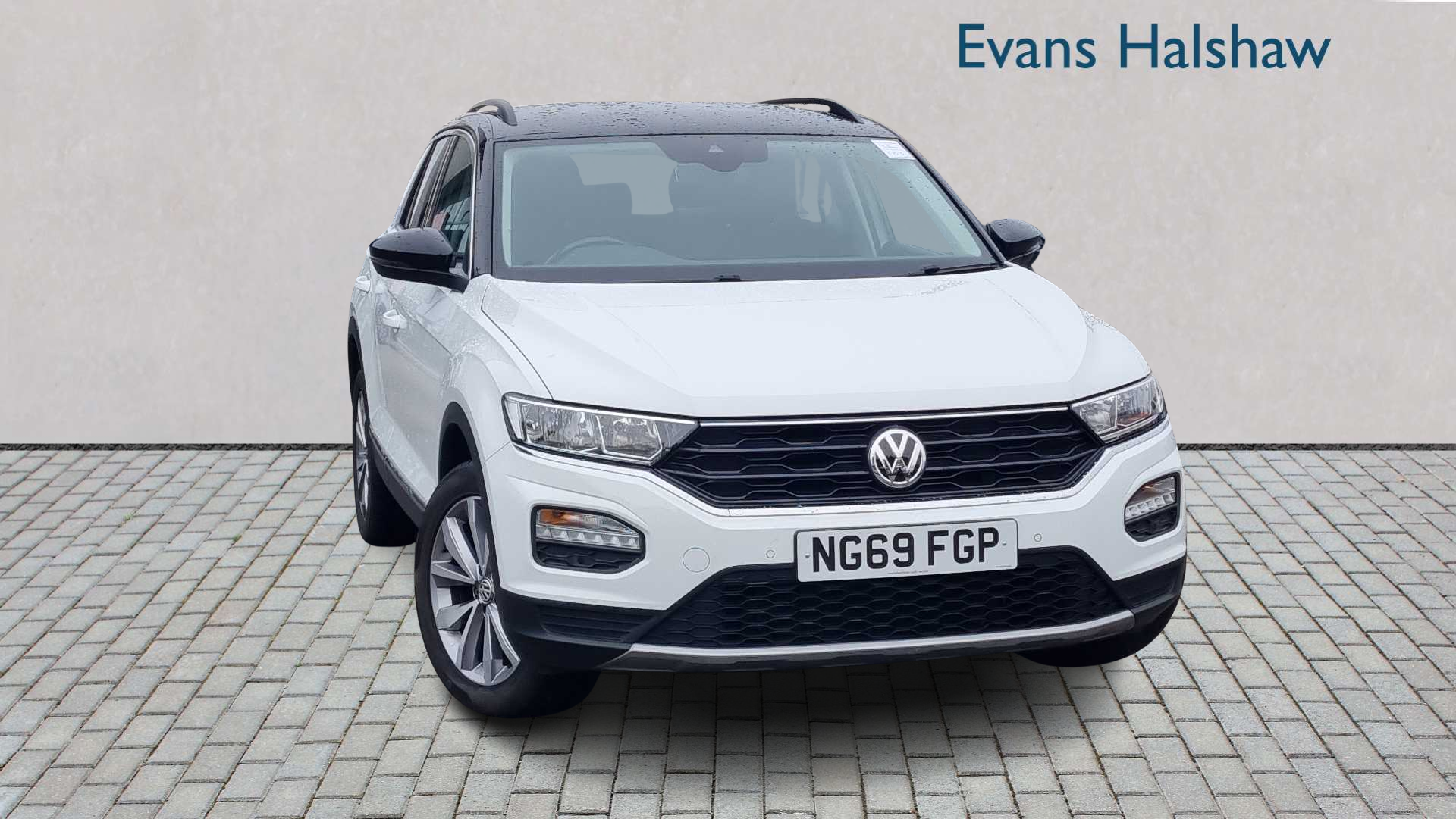 Main listing image - Volkswagen T-Roc