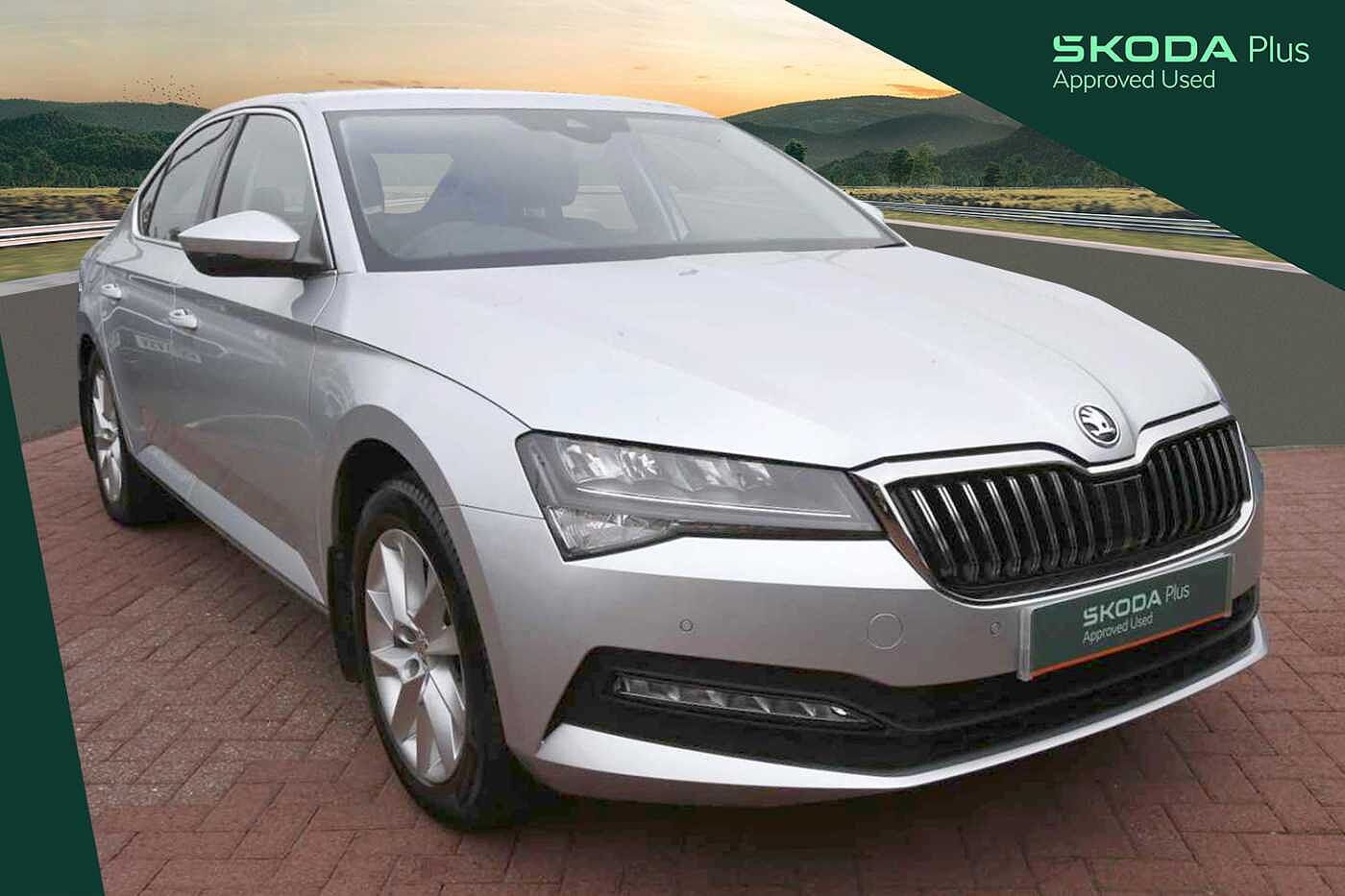 Main listing image - Skoda Superb