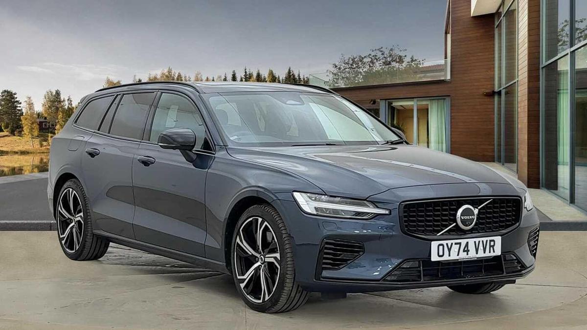 Main listing image - Volvo V60