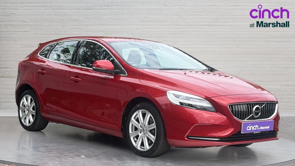 Main listing image - Volvo V40