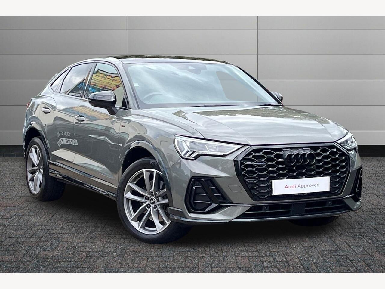 Main listing image - Audi Q3