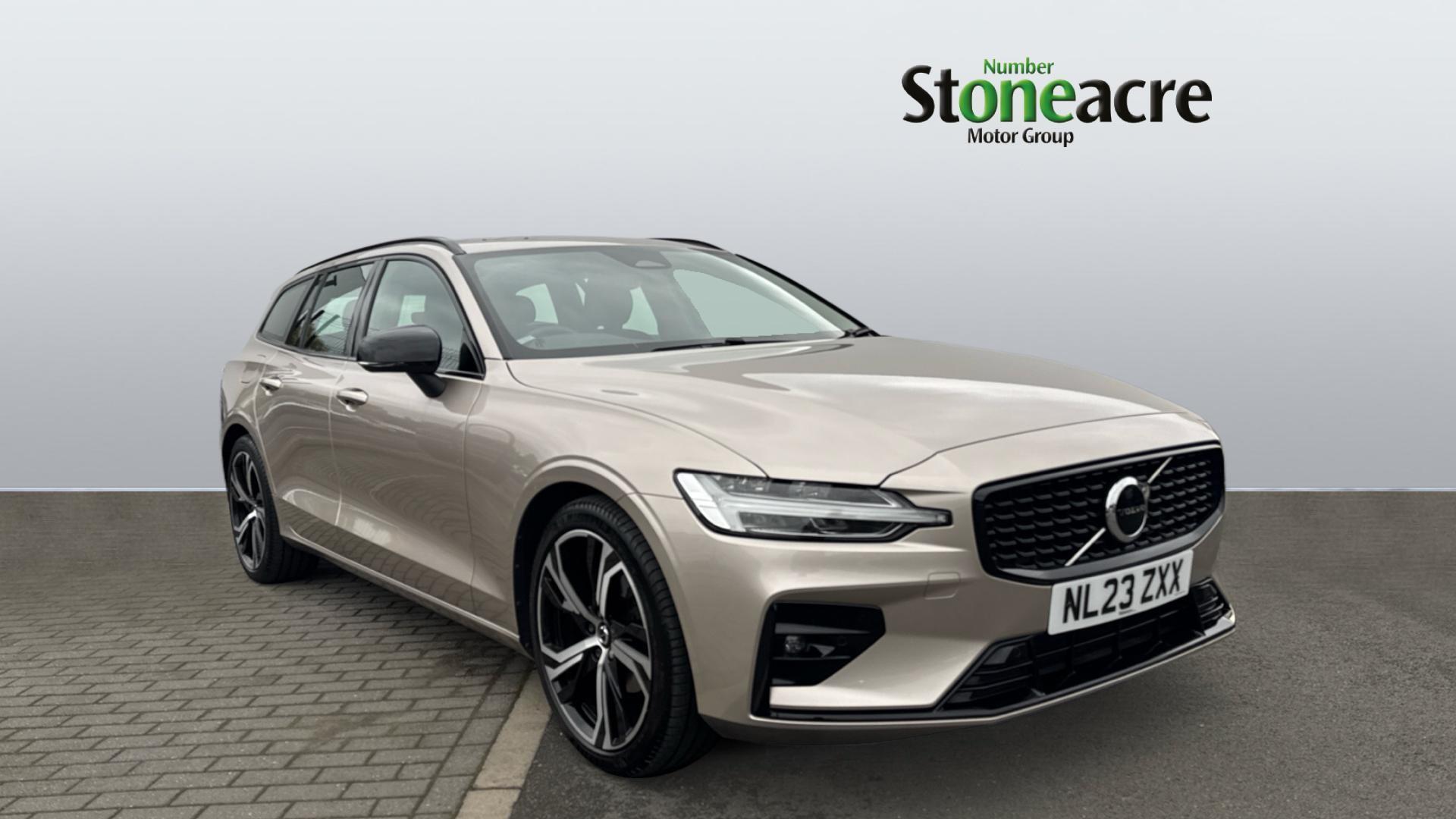Main listing image - Volvo V60