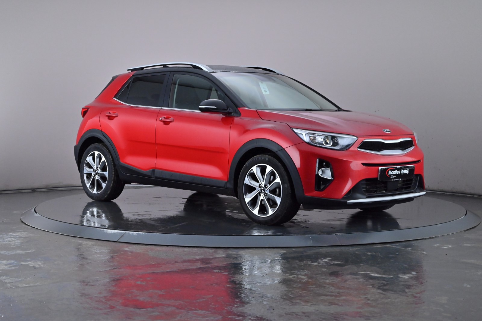 Main listing image - Kia Stonic