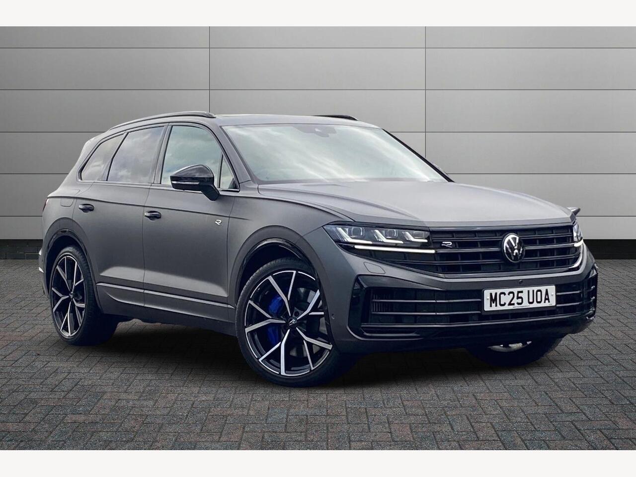 Main listing image - Volkswagen Touareg