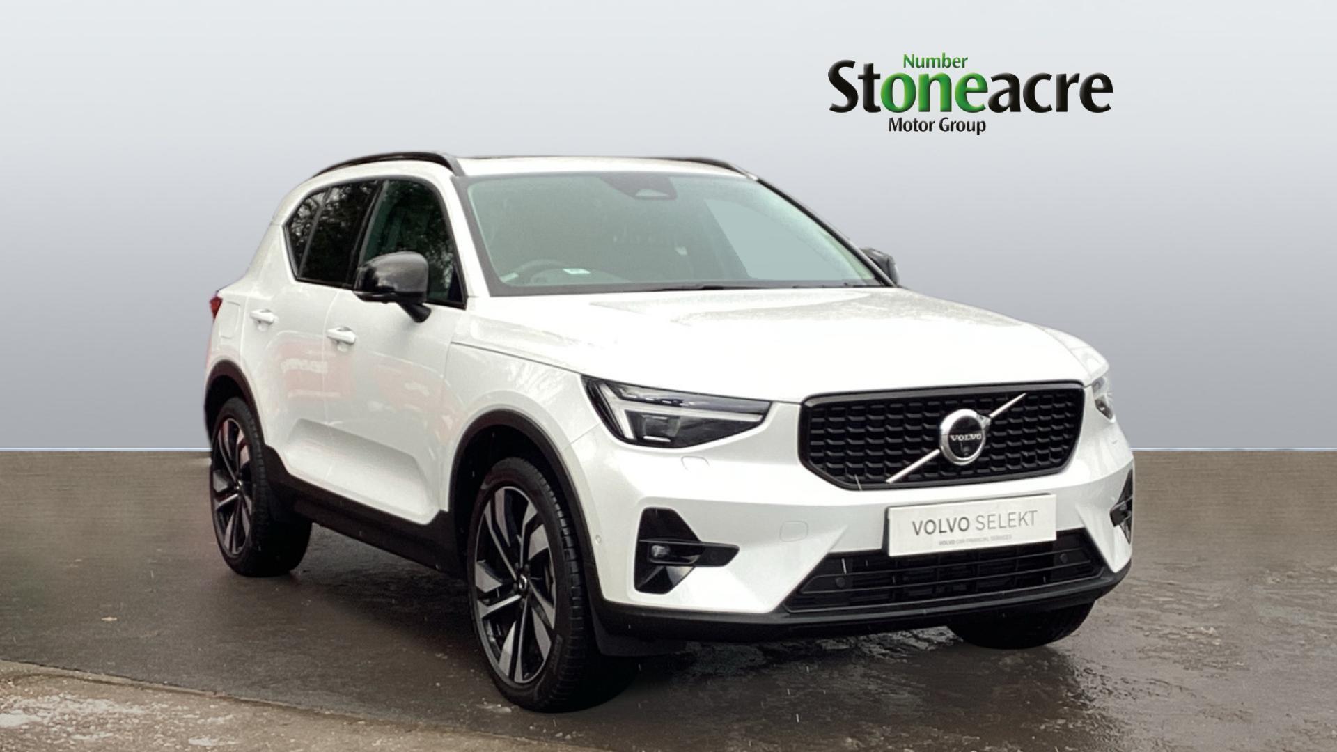 Main listing image - Volvo XC40