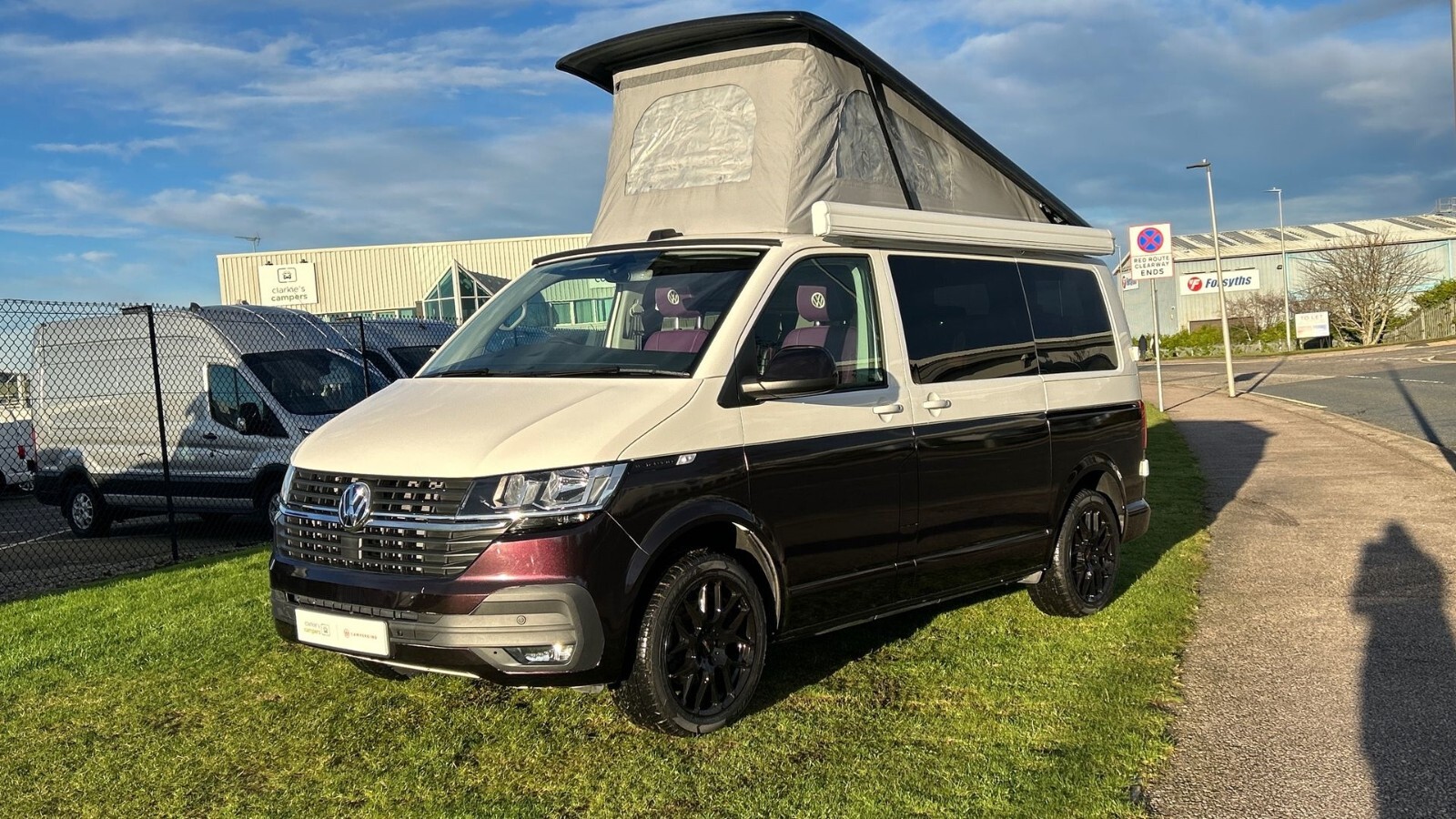 Main listing image - Volkswagen Transporter