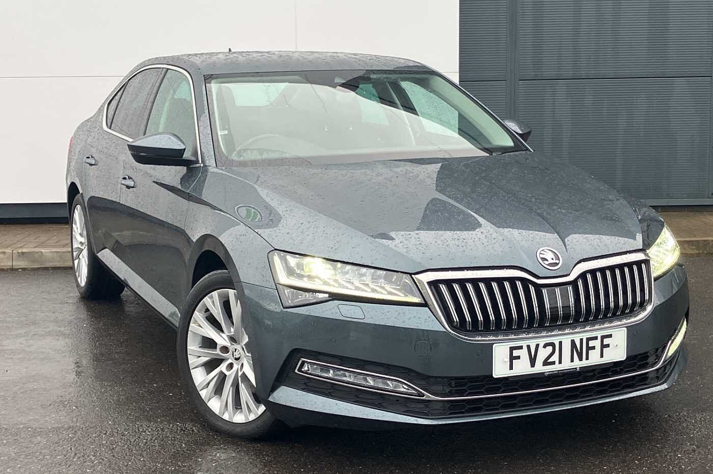 Main listing image - Skoda Superb