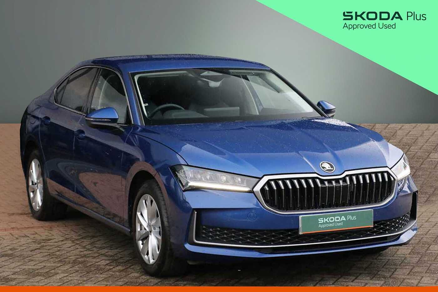 Main listing image - Skoda Superb