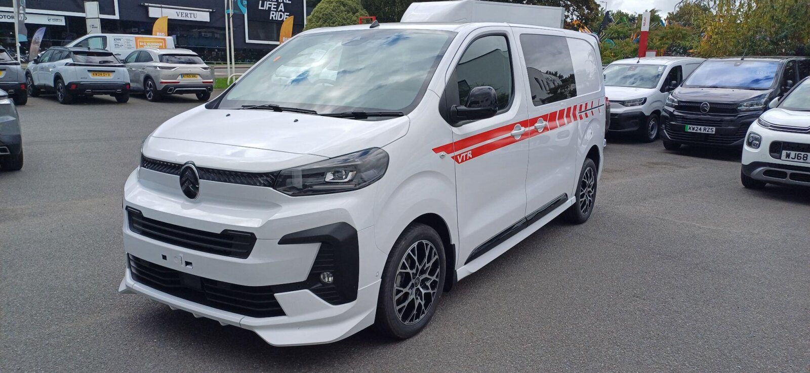 Main listing image - Citroen Dispatch