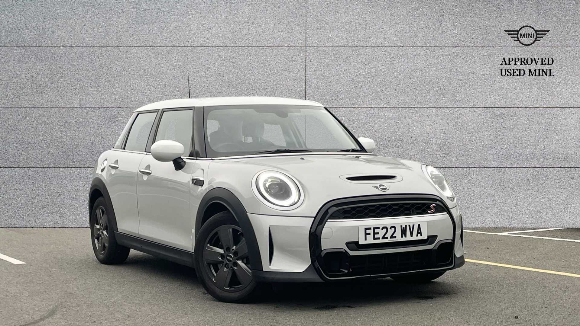 Main listing image - MINI Hatchback 5dr