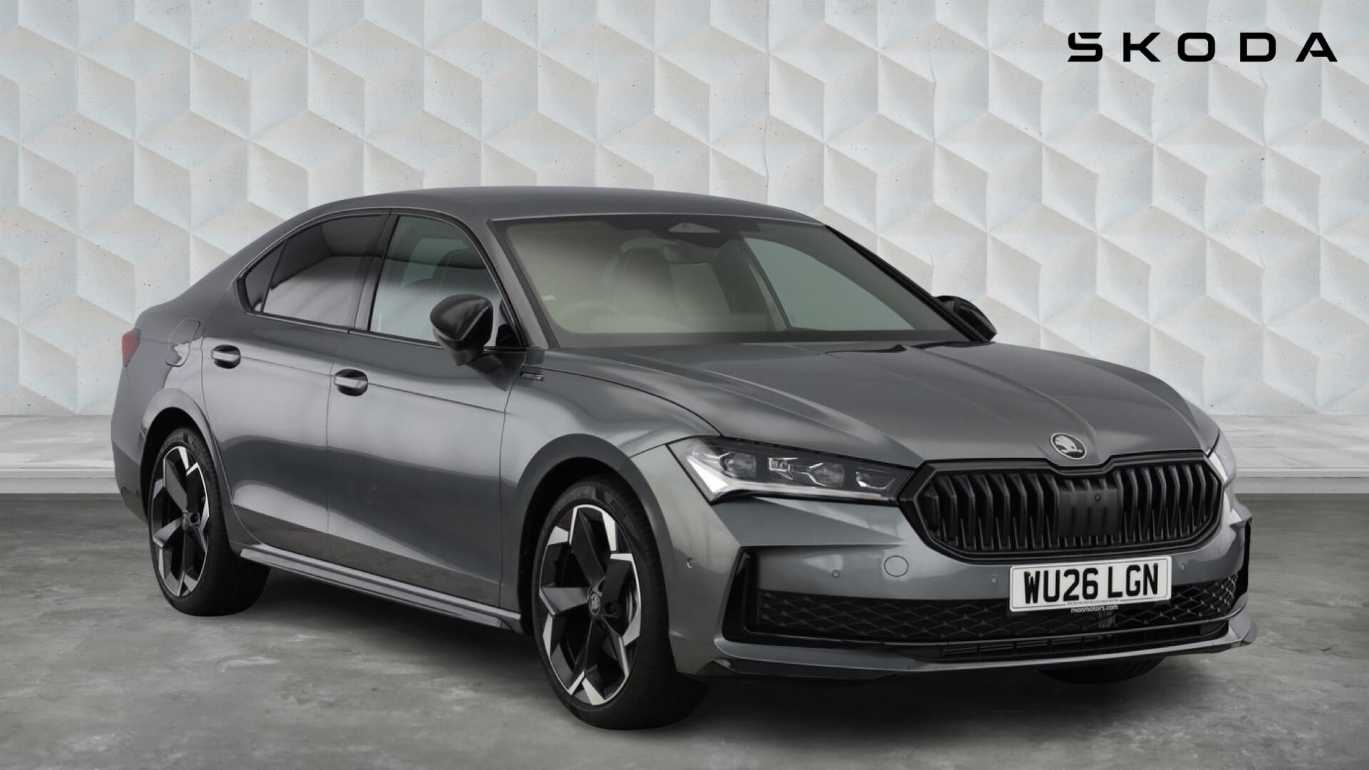 Main listing image - Skoda Superb