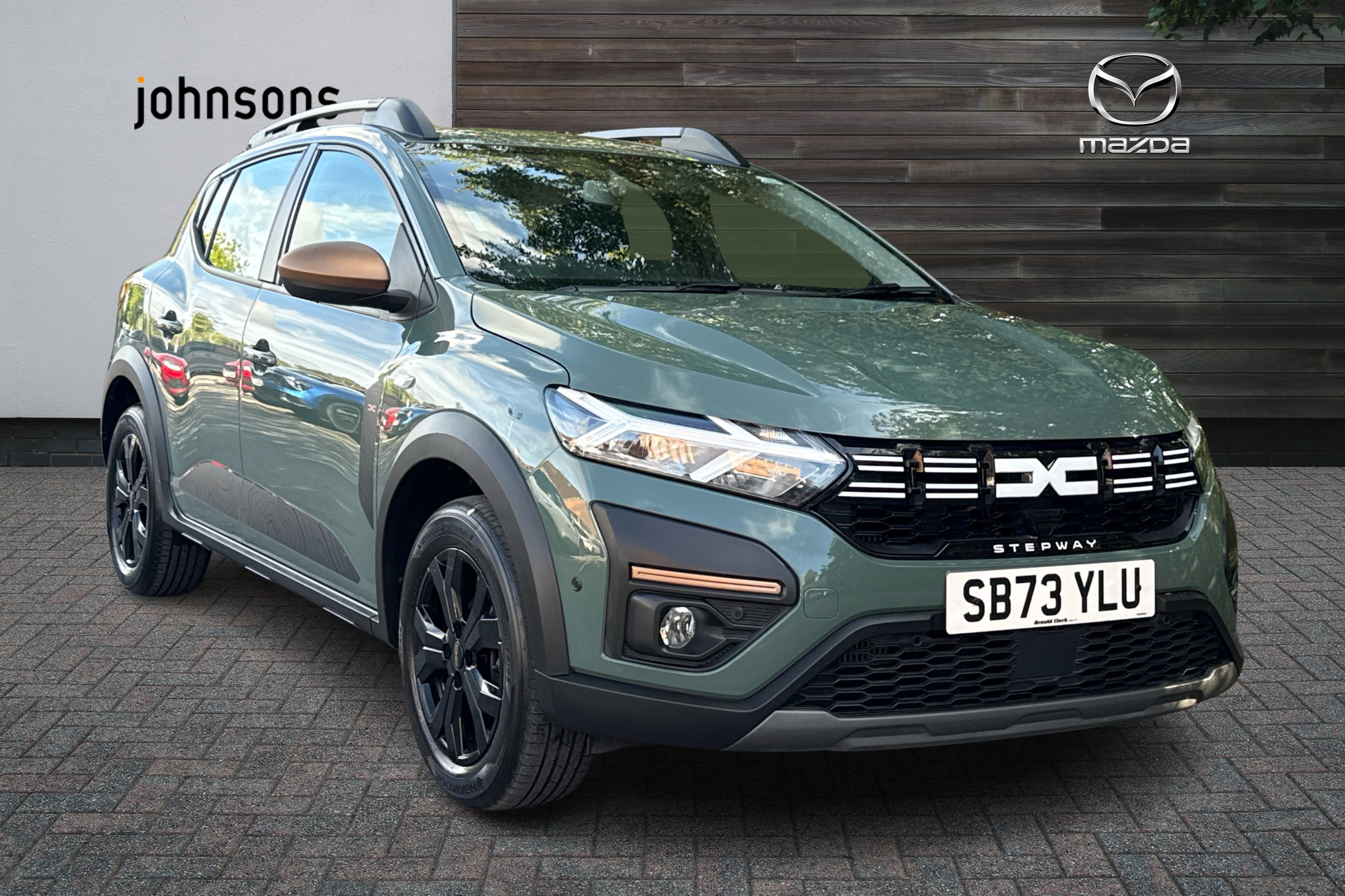 Main listing image - Dacia Sandero Stepway