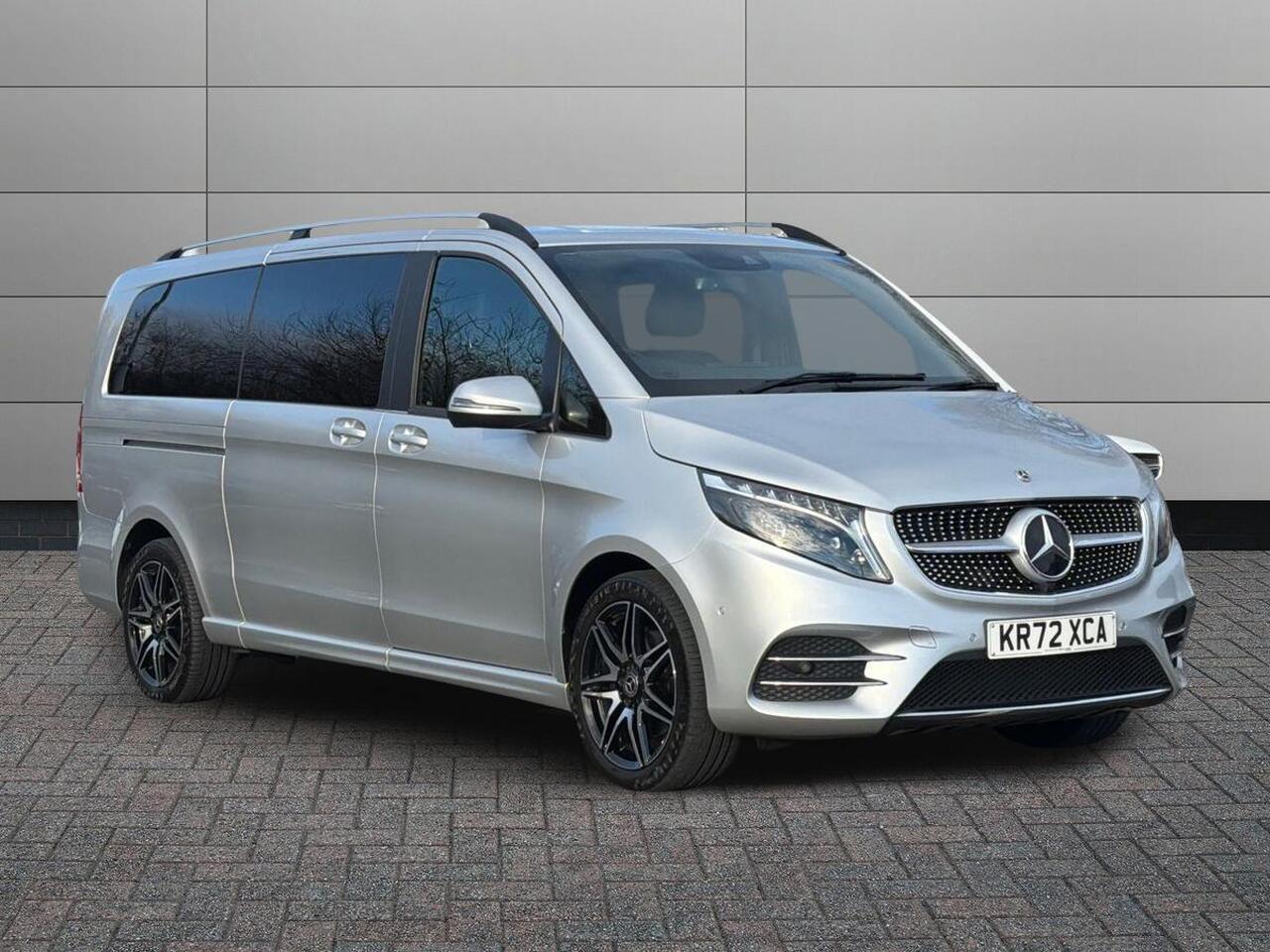 Main listing image - Mercedes-Benz V-Class