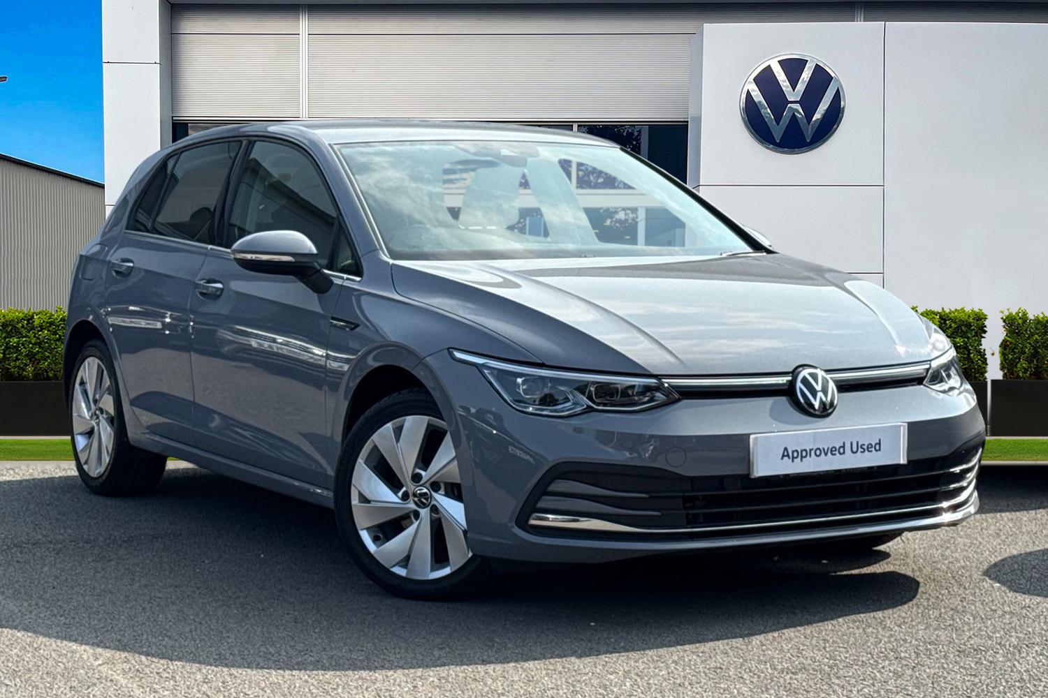 Main listing image - Volkswagen Golf