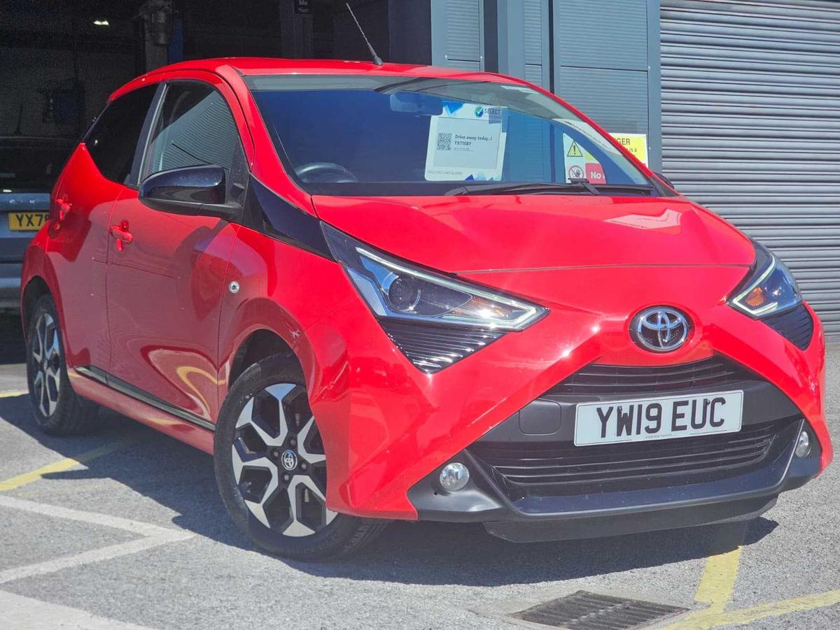 Main listing image - Toyota Aygo