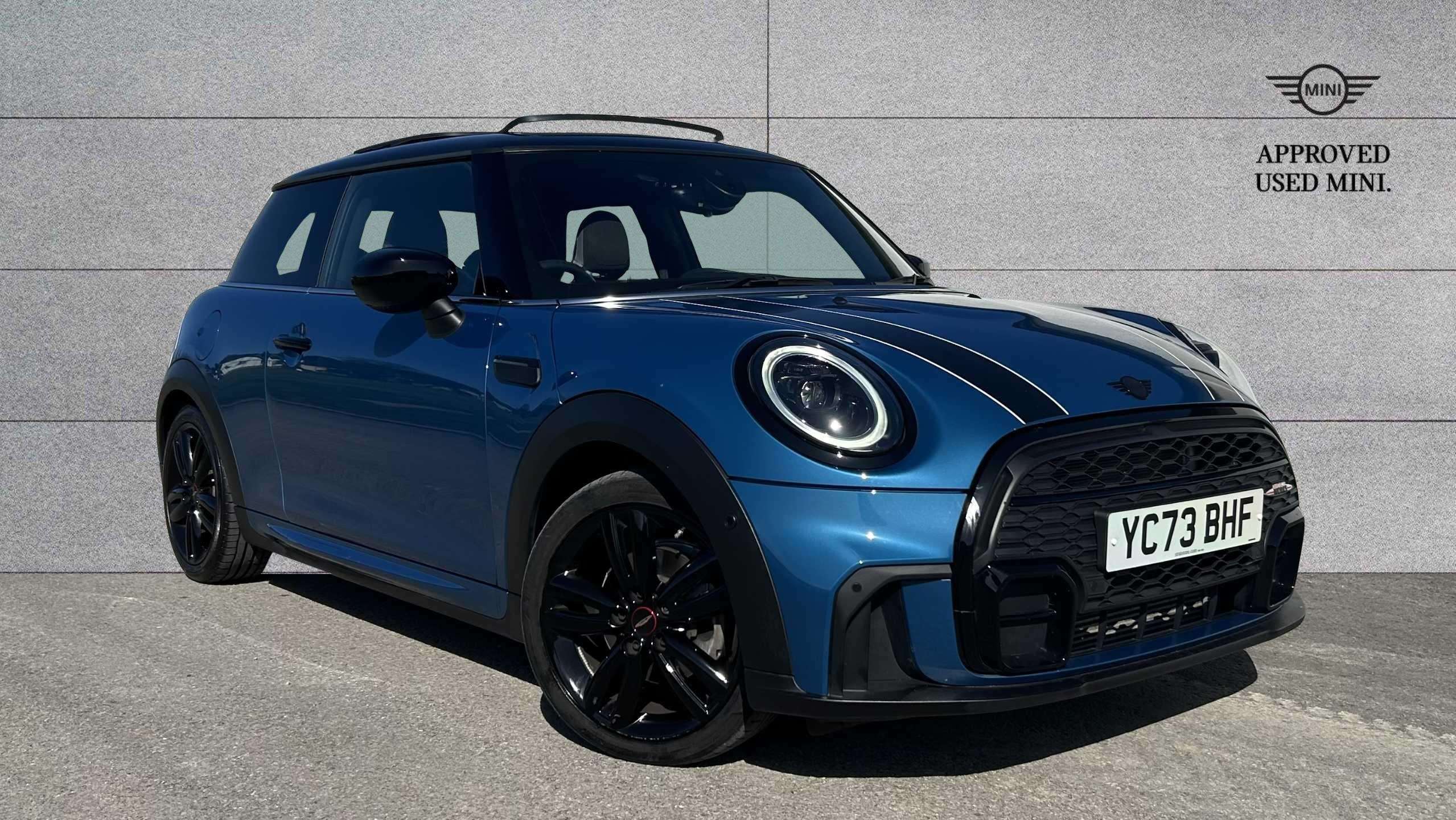 Main listing image - MINI Hatchback