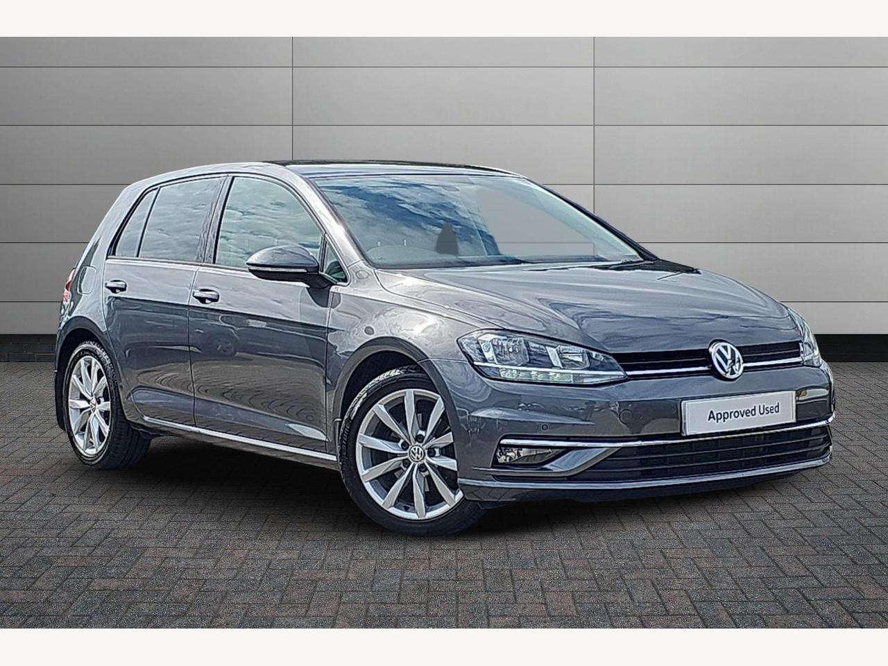 Main listing image - Volkswagen Golf
