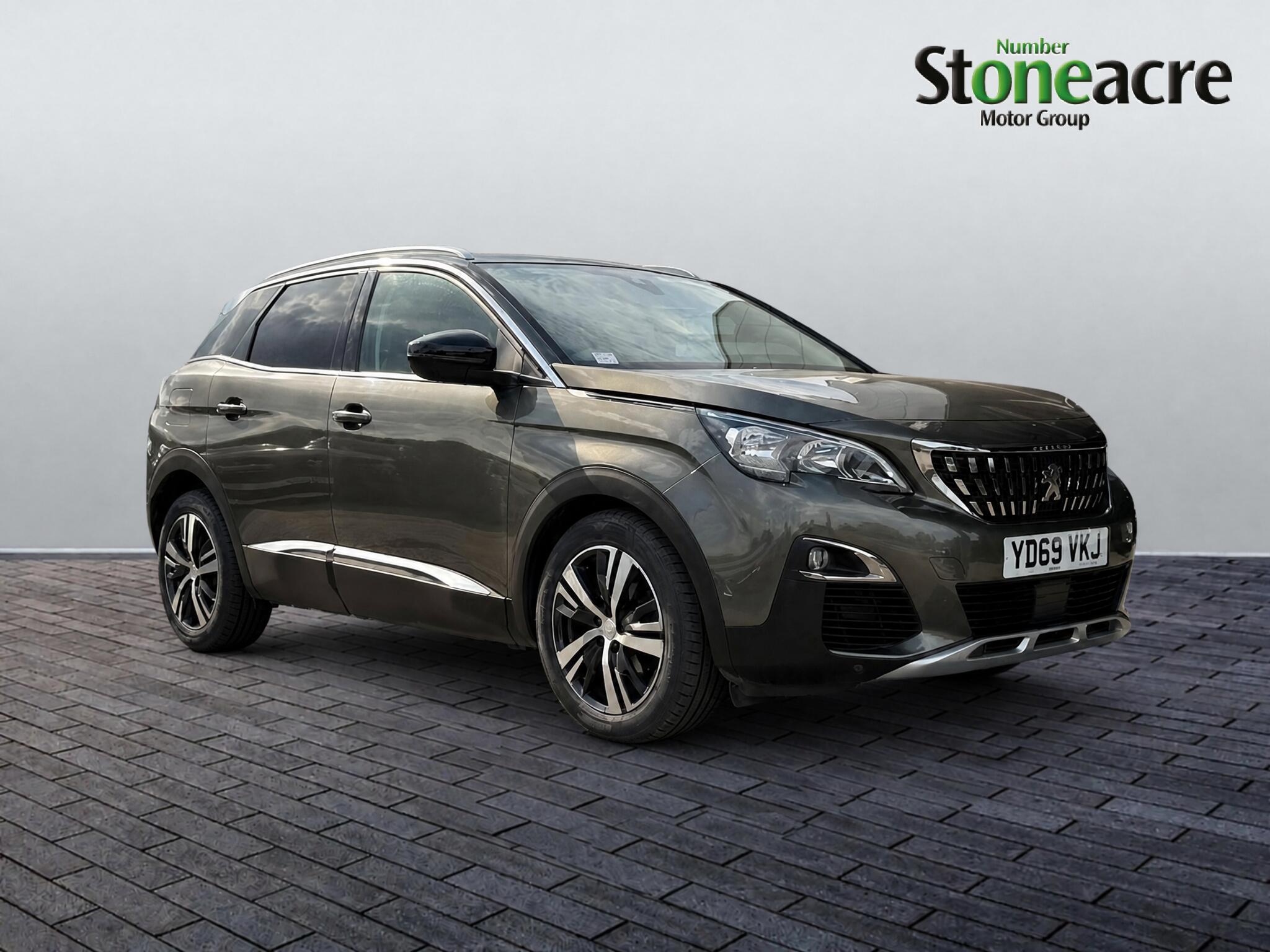Main listing image - Peugeot 3008
