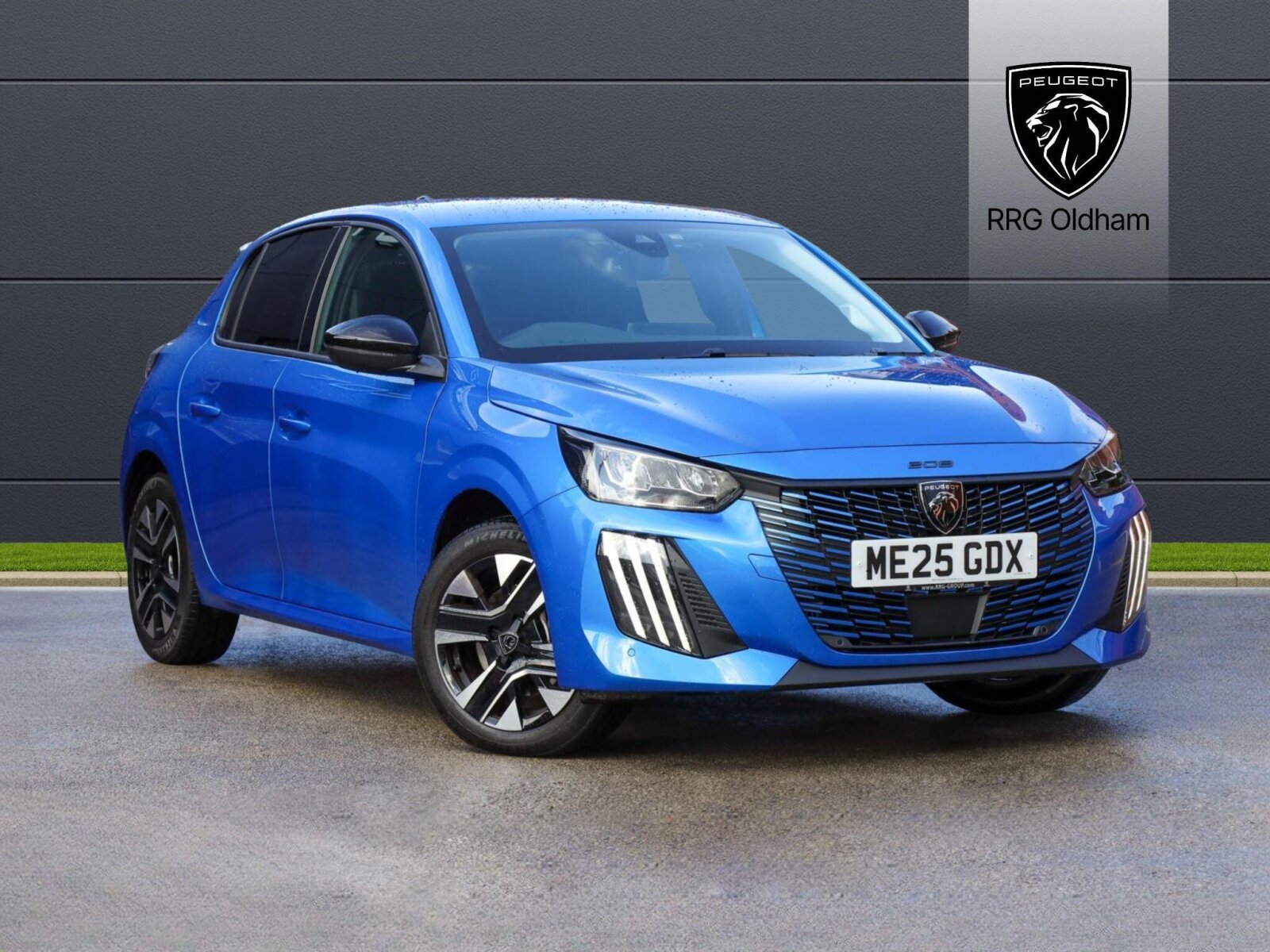 Main listing image - Peugeot 208