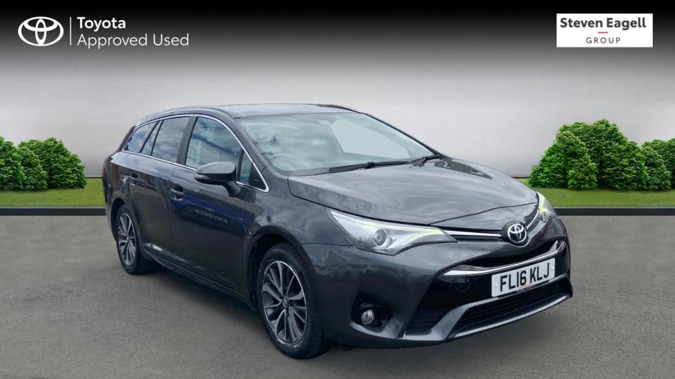 Main listing image - Toyota Avensis