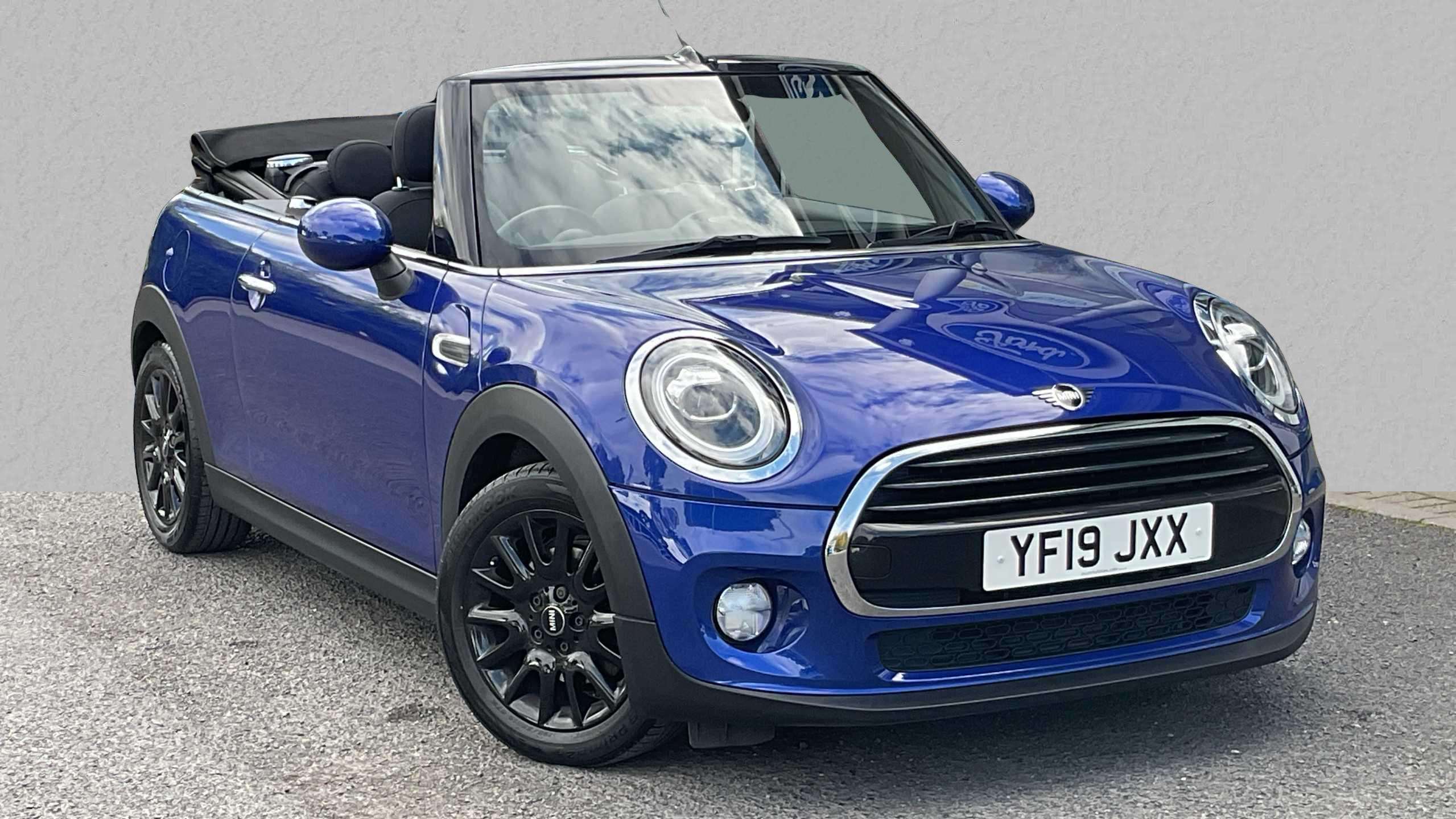 Main listing image - MINI Convertible