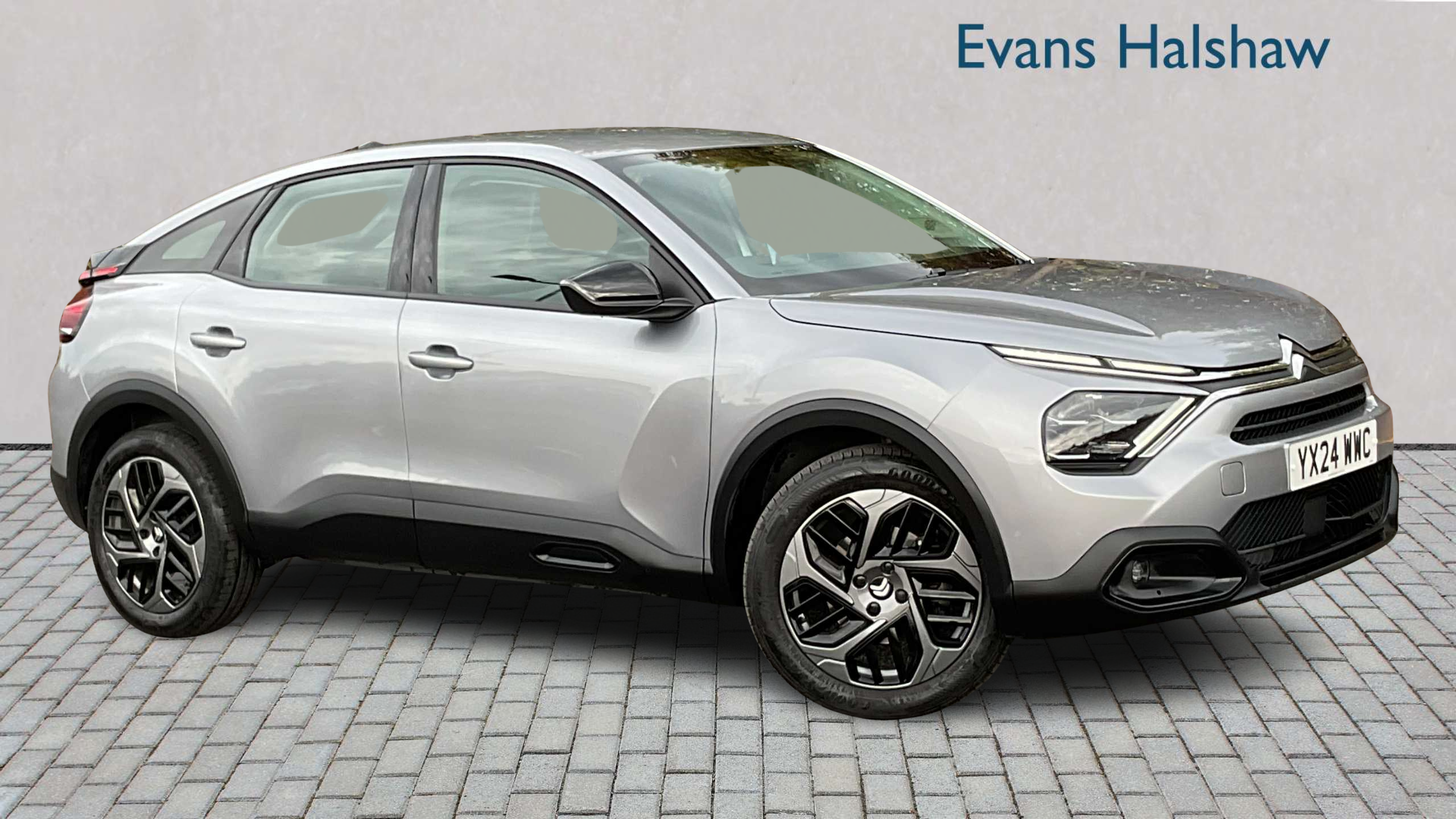 Main listing image - Citroen C4
