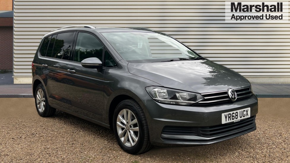 Main listing image - Volkswagen Touran