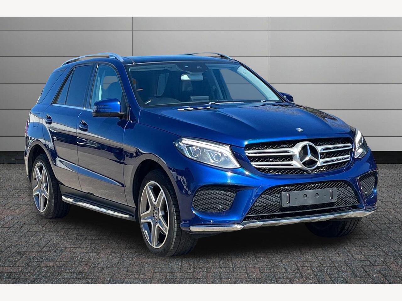 Main listing image - Mercedes-Benz GLE