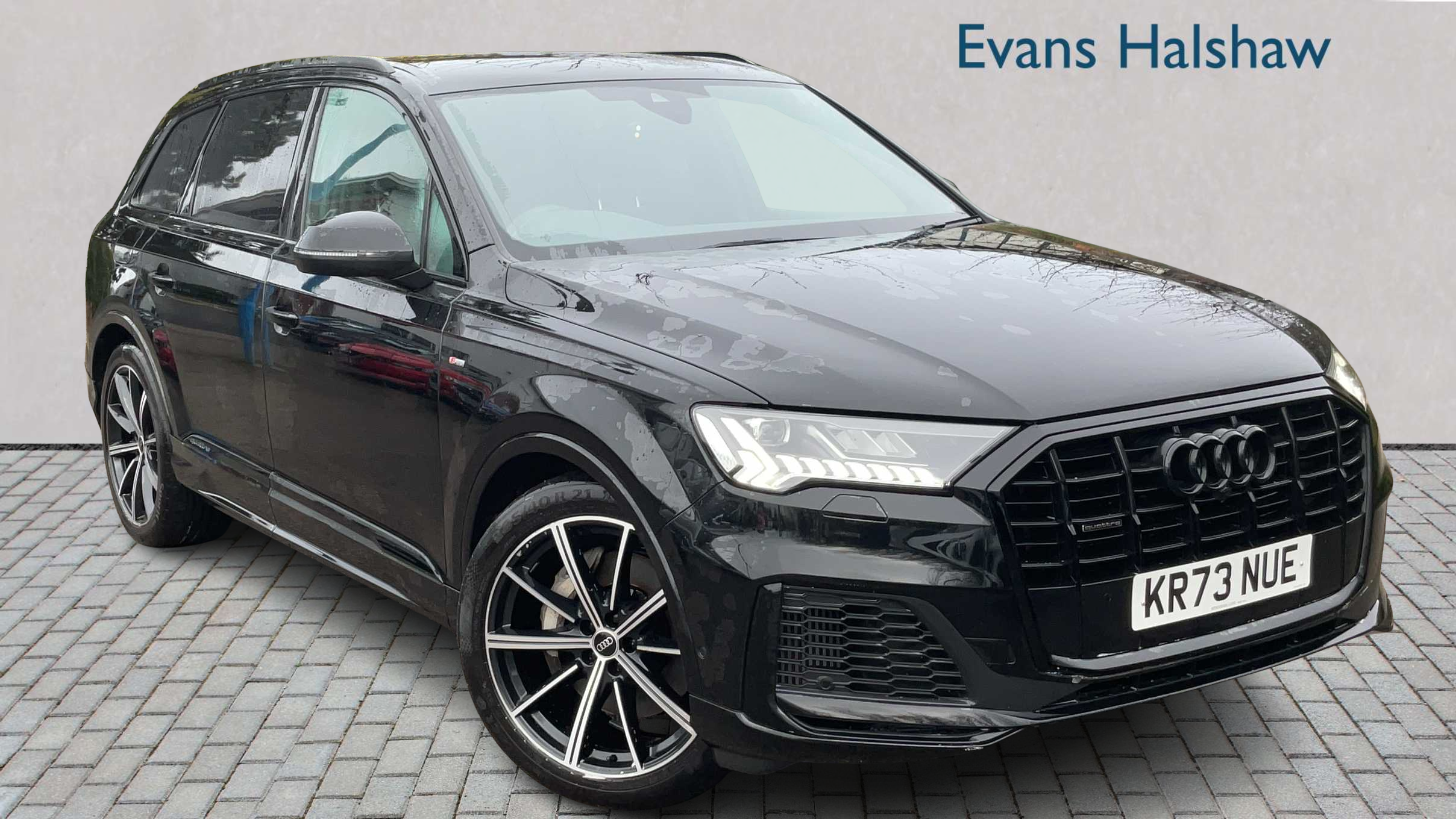 Main listing image - Audi Q7