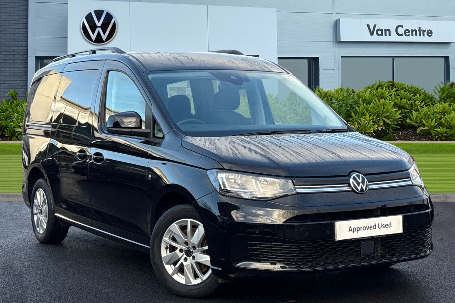 Main listing image - Volkswagen Caddy Maxi Life