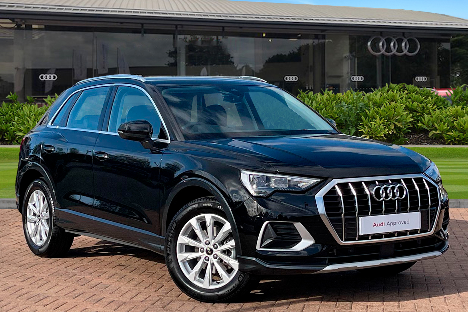 Main listing image - Audi Q3