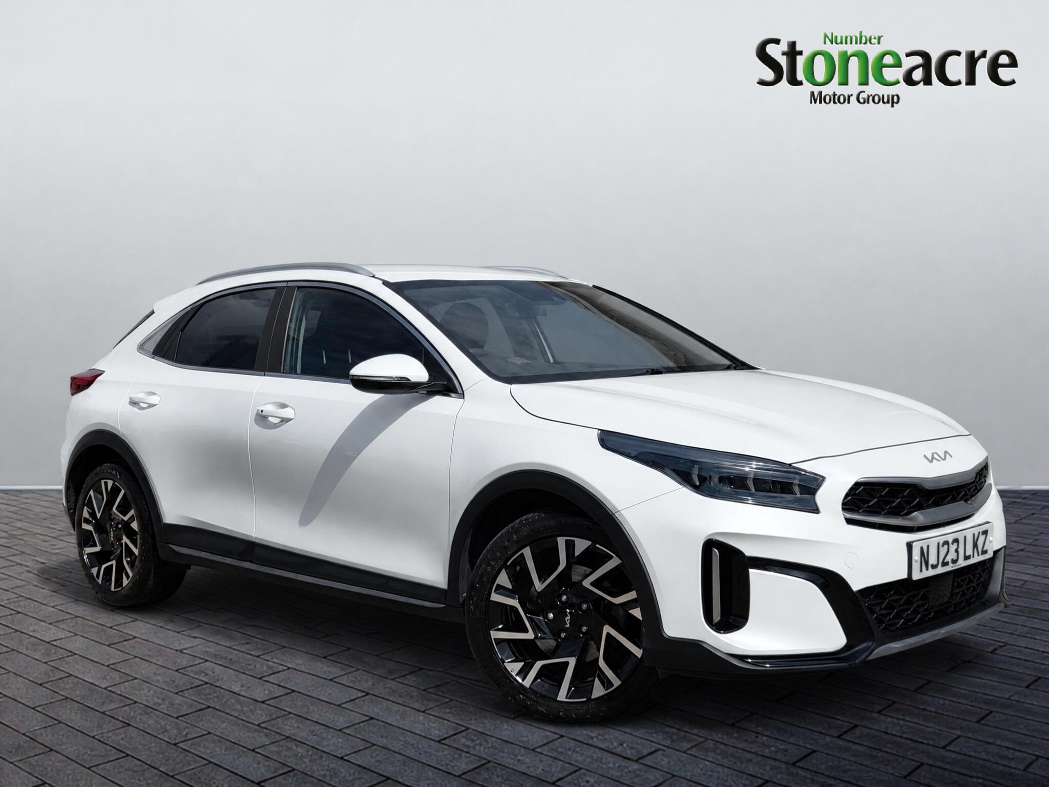 Main listing image - Kia XCeed