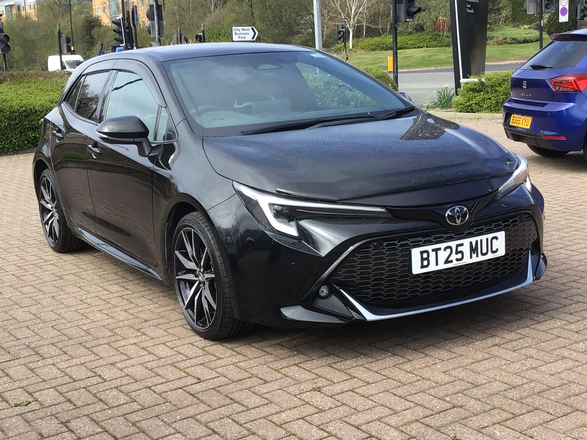 Main listing image - Toyota Corolla