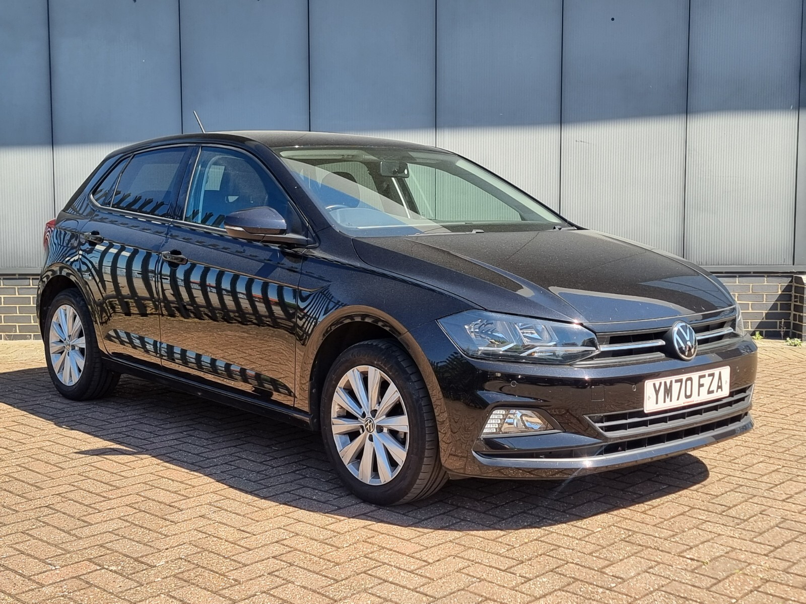 Main listing image - Volkswagen Polo