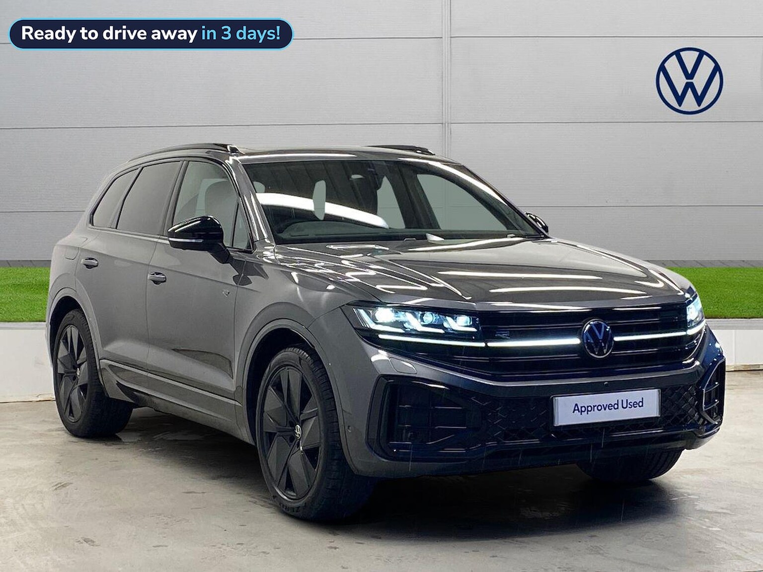 Main listing image - Volkswagen Touareg