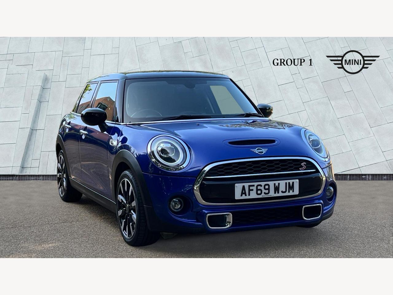 Main listing image - MINI Hatchback 5dr