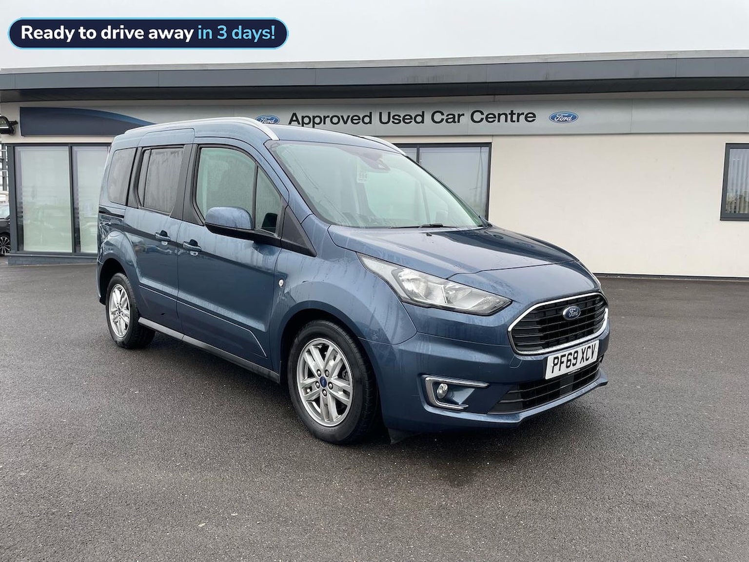 Main listing image - Ford Tourneo Connect